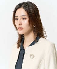 K12CA12019 a.v.v(アー・ヴェ・ヴェ) パール調ビジューサークルブローチ ゴールド