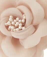 K12CD05039 a.v.v(アー・ヴェ・ヴェ) コサージュ付き二連ネックレス ベージュ