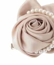 K12CD07029 a.v.v(アー・ヴェ・ヴェ) ローズモチーフコサージュ ベージュ