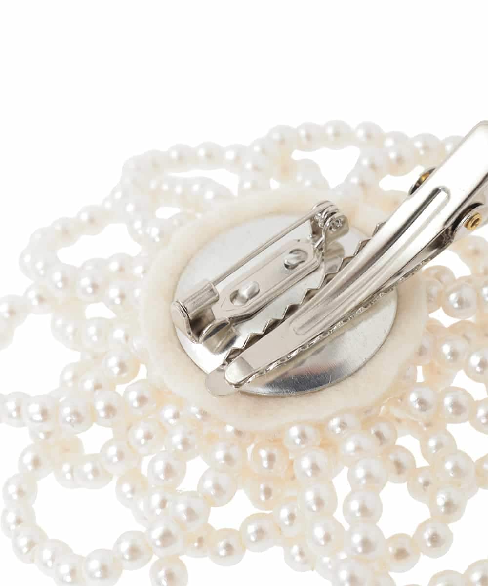 K12CD10029 a.v.v(アー・ヴェ・ヴェ) パール調フラワーコサージュ ホワイト