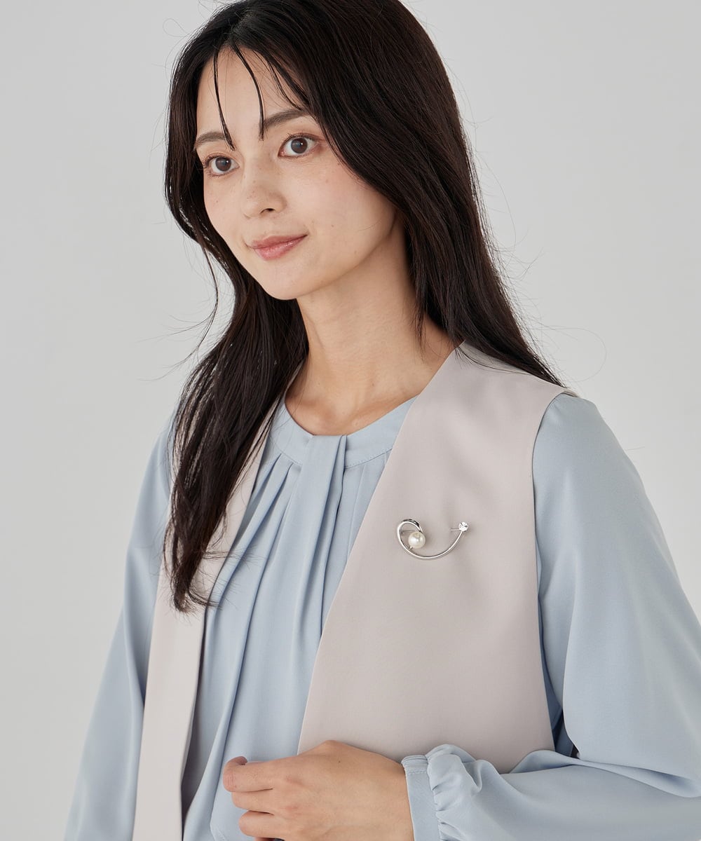 K12CD11021 a.v.v(アー・ヴェ・ヴェ) ニュアンスラインパールブローチ シルバー