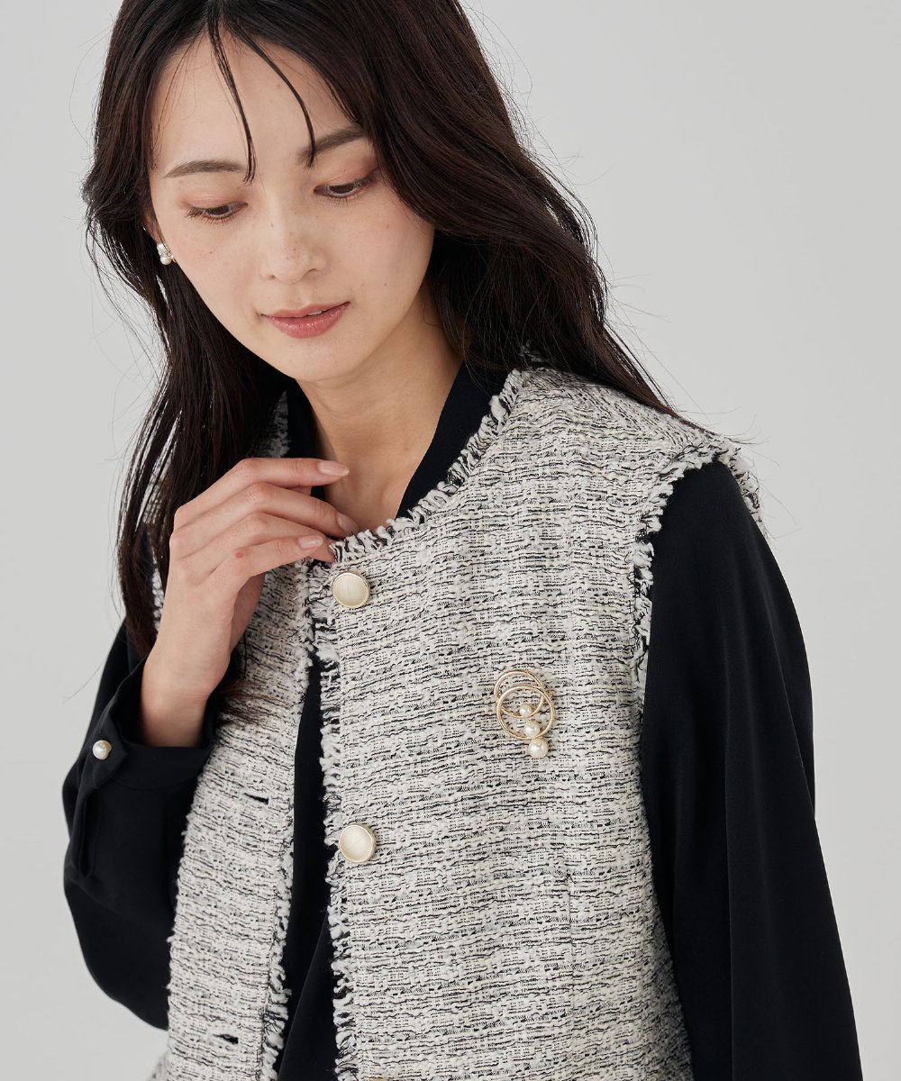 K12CD15021 a.v.v(アー・ヴェ・ヴェ) 3連パールサークルブローチ ゴールド