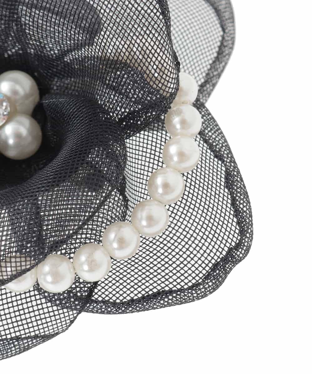 K12CD16029 a.v.v(アー・ヴェ・ヴェ) メッシュフラワーコサージュ ブラック