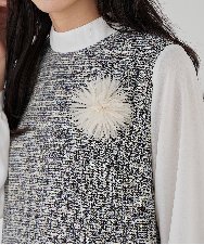 K12CD17029 a.v.v(アー・ヴェ・ヴェ) フェザーフラワーコサージュ アイボリー