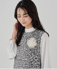 K12CD17029 a.v.v(アー・ヴェ・ヴェ) フェザーフラワーコサージュ アイボリー