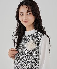 K12CD17029 a.v.v(アー・ヴェ・ヴェ) フェザーフラワーコサージュ アイボリー