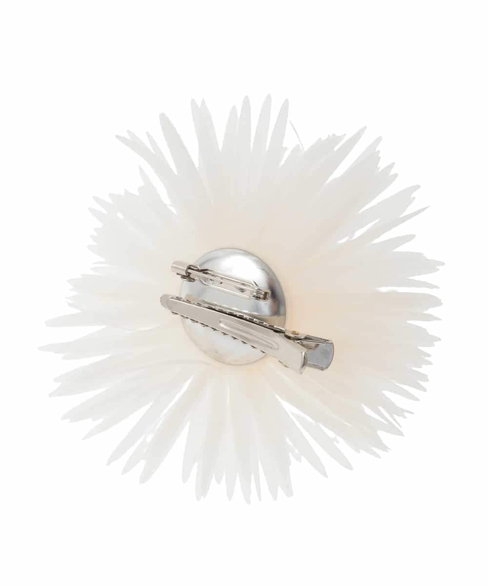 K12CD17029 a.v.v(アー・ヴェ・ヴェ) フェザーフラワーコサージュ アイボリー