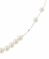 K12CD26024 a.v.v(アー・ヴェ・ヴェ) アシンメトリーパール調ネックレス ゴールド