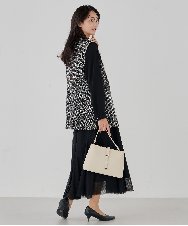 K15CD02059 a.v.v(アー・ヴェ・ヴェ) ビット調ハンドバッグ アイボリー