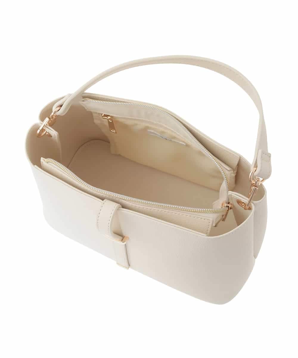 K15CD02059 a.v.v(アー・ヴェ・ヴェ) ビット調ハンドバッグ アイボリー