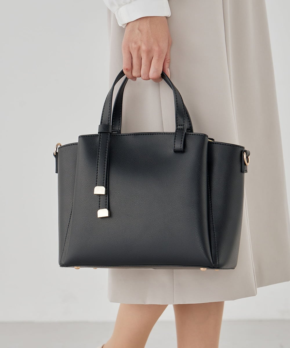 K15CD03059 a.v.v(アー・ヴェ・ヴェ) ノットハンドルミドルサイズトート ブラック