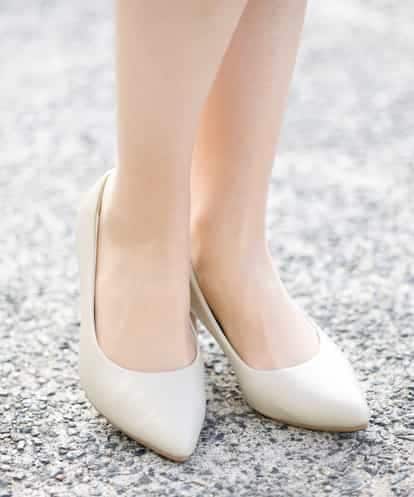 K16CM01049 a.v.v 【ヒール高さ：5.5～5.7cm】フェイクレザーパンプス