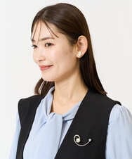 K1PCA02012 a.v.v(アー・ヴェ・ヴェ) パールビジューイヤリング ゴールド