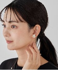 K1PCD01012 a.v.v(アー・ヴェ・ヴェ) パールビジューイヤリング アイボリー