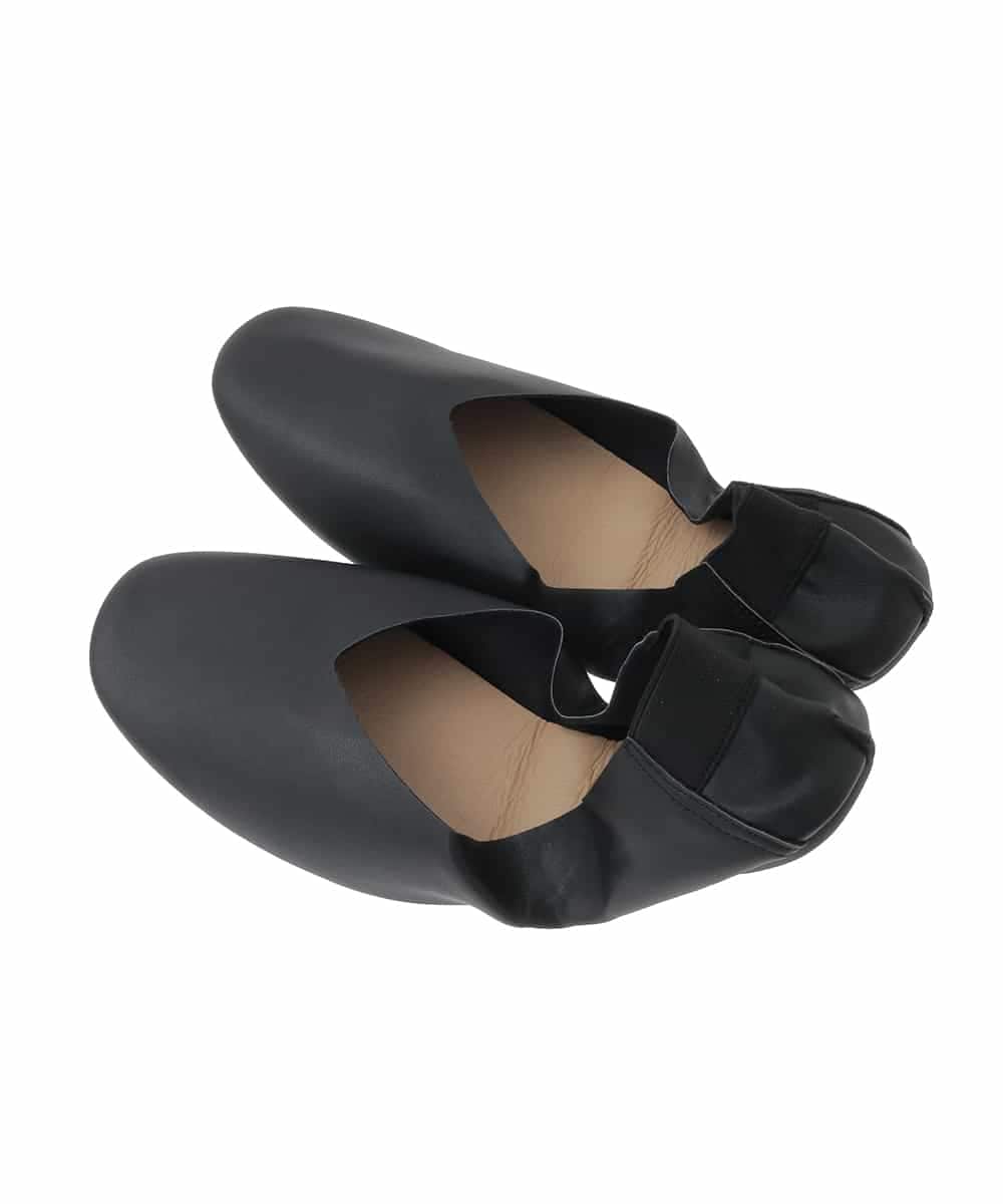 K1YCD01039 a.v.v(アー・ヴェ・ヴェ) ポーチ付き携帯Vカットスリッパ ブラック