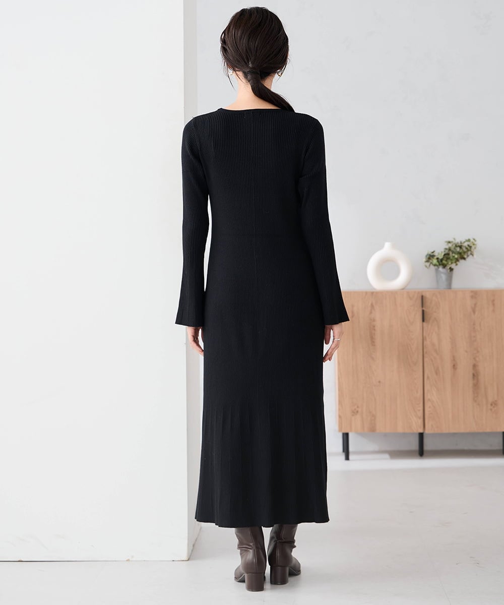 K2AKA01089 a.v.v(アー・ヴェ・ヴェ) 【2SET】フェザーベスト×フレアニットワンピース ブラック