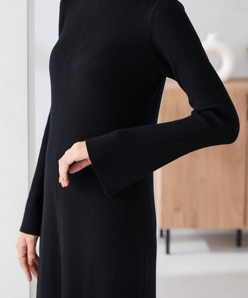 K2AKA01089 a.v.v(アー・ヴェ・ヴェ) 【2SET】フェザーベスト×フレアニットワンピース ブラック