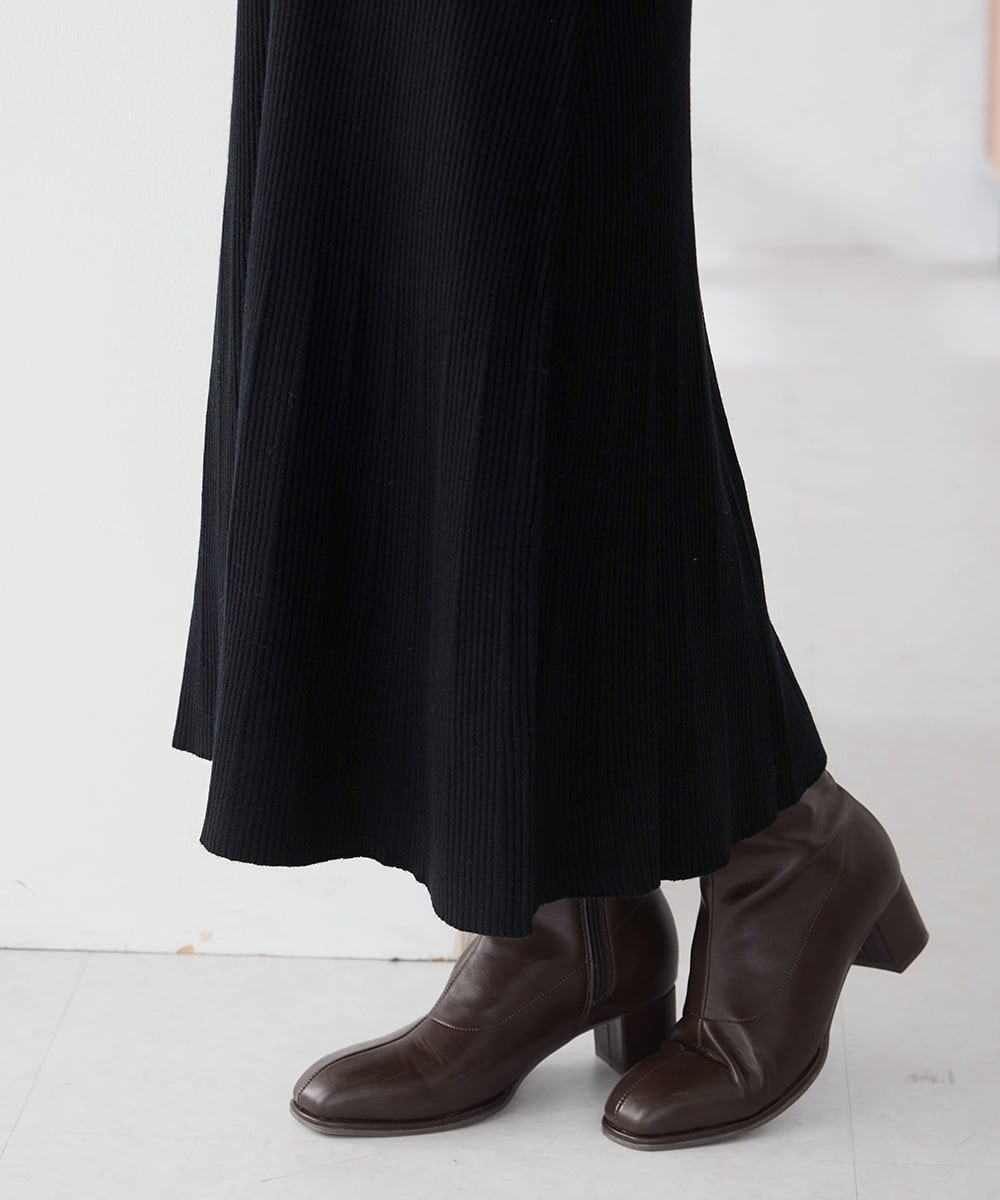 K2AKA01089 a.v.v(アー・ヴェ・ヴェ) 【2SET】フェザーベスト×フレアニットワンピース ブラック