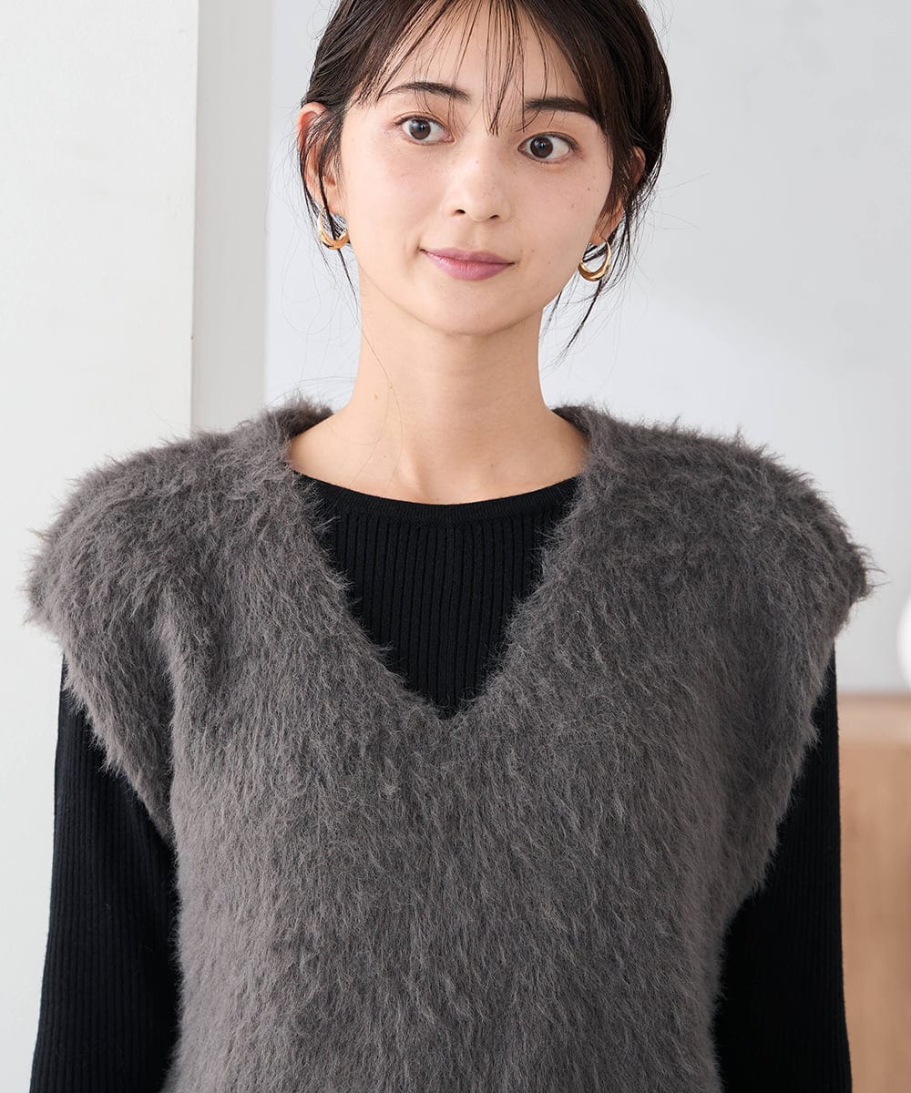 K2AKA01089 a.v.v(アー・ヴェ・ヴェ) 【2SET】フェザーベスト×フレアニットワンピース ブラック