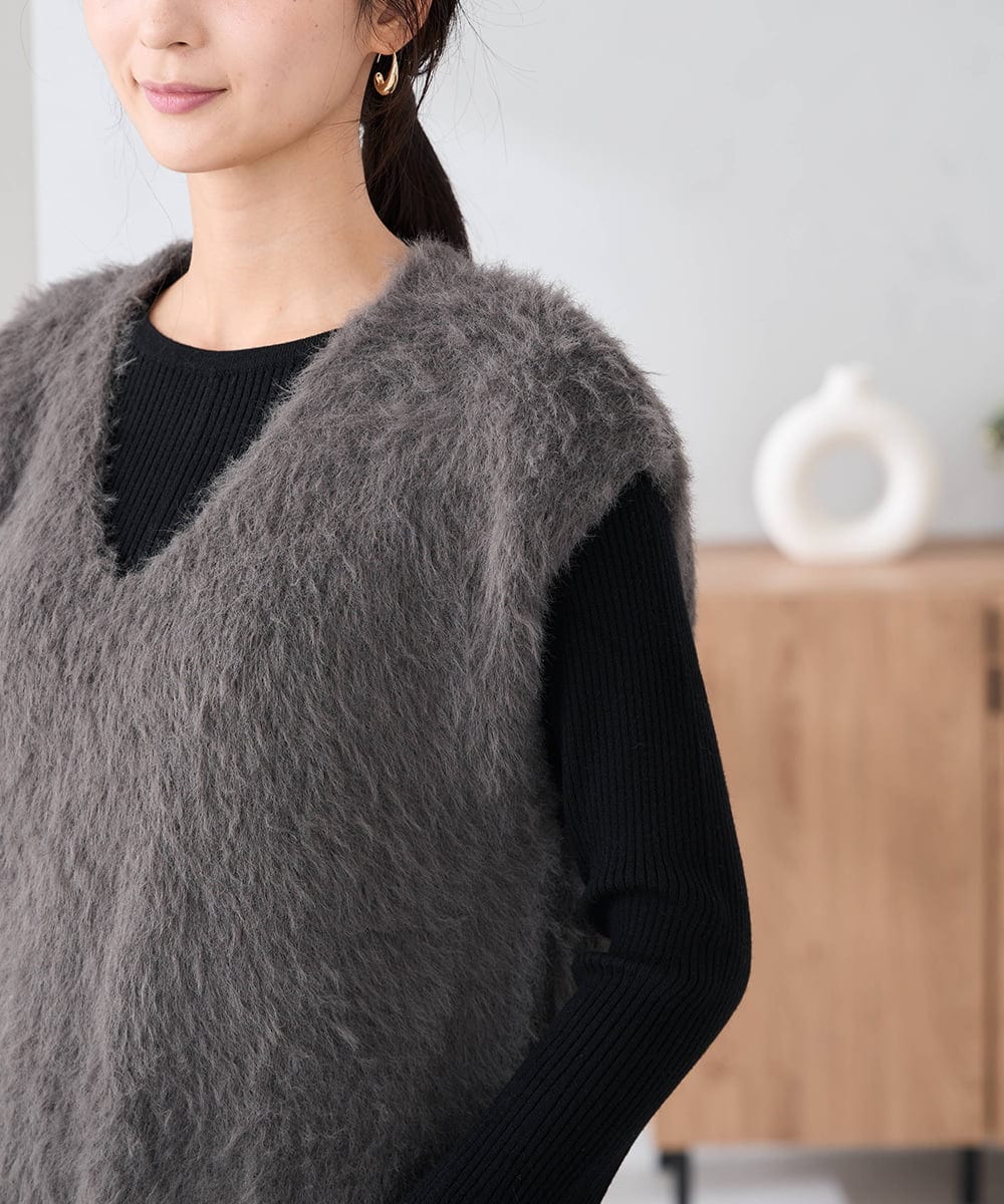 K2AKA01089 a.v.v(アー・ヴェ・ヴェ) 【2SET】フェザーベスト×フレアニットワンピース ブラック