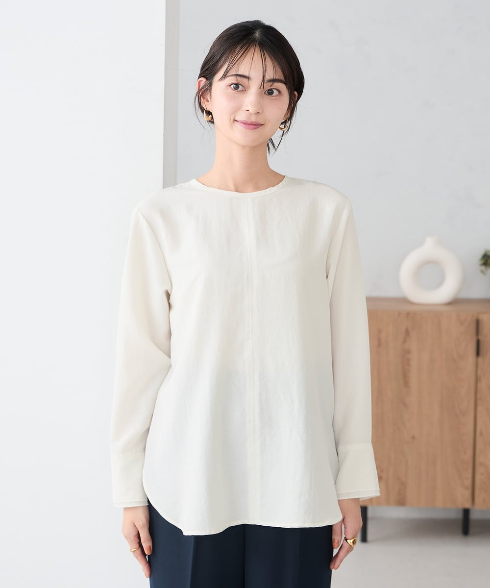 K2BBD14034 a.v.v(アー・ヴェ・ヴェ) ノーカラーカフスブラウス アイボリー