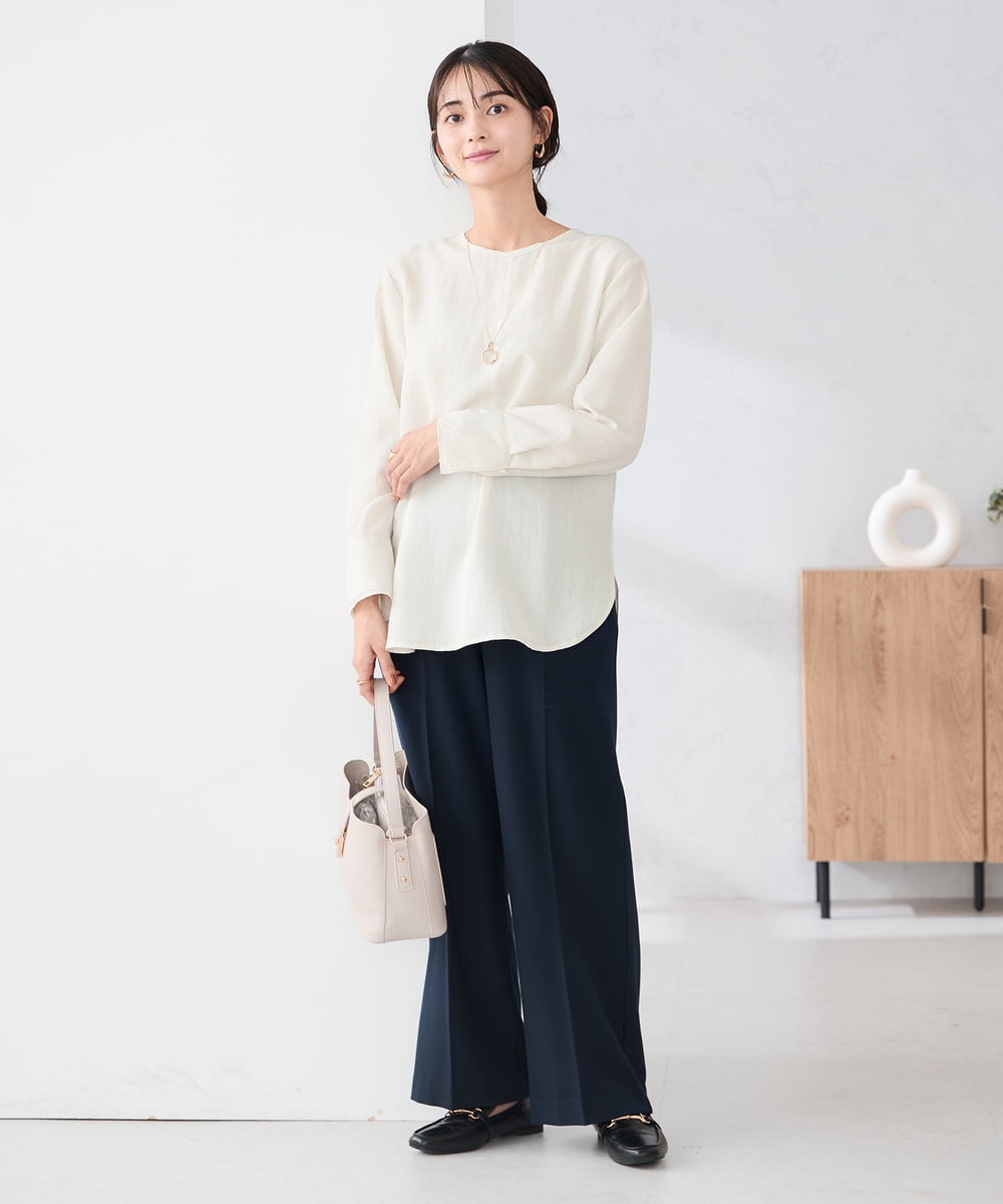 K2BBD14034 a.v.v(アー・ヴェ・ヴェ) ノーカラーカフスブラウス アイボリー