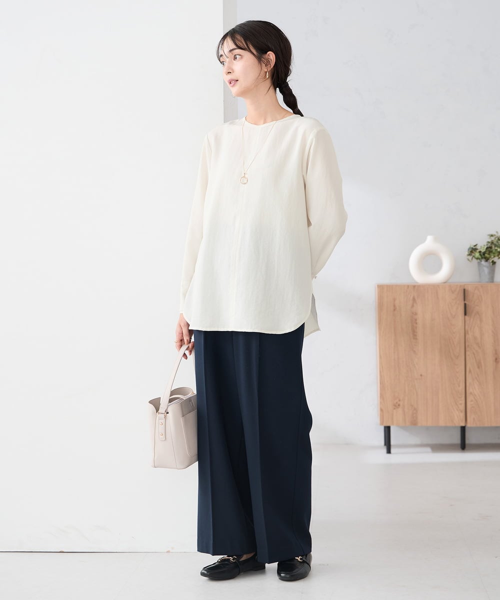 K2BBD14034 a.v.v(アー・ヴェ・ヴェ) ノーカラーカフスブラウス アイボリー