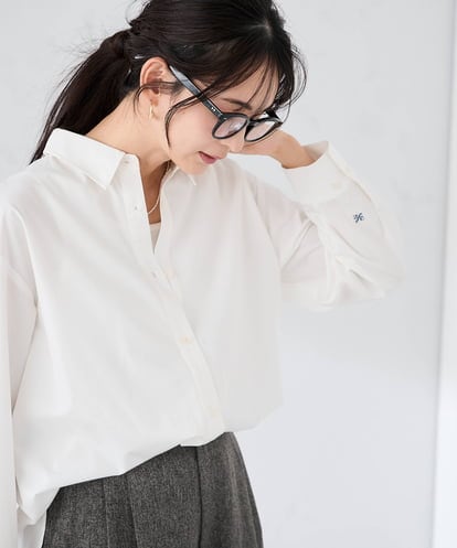 K2BFD01044 a.v.v 【シワになりにくい】ベーシックシャツ