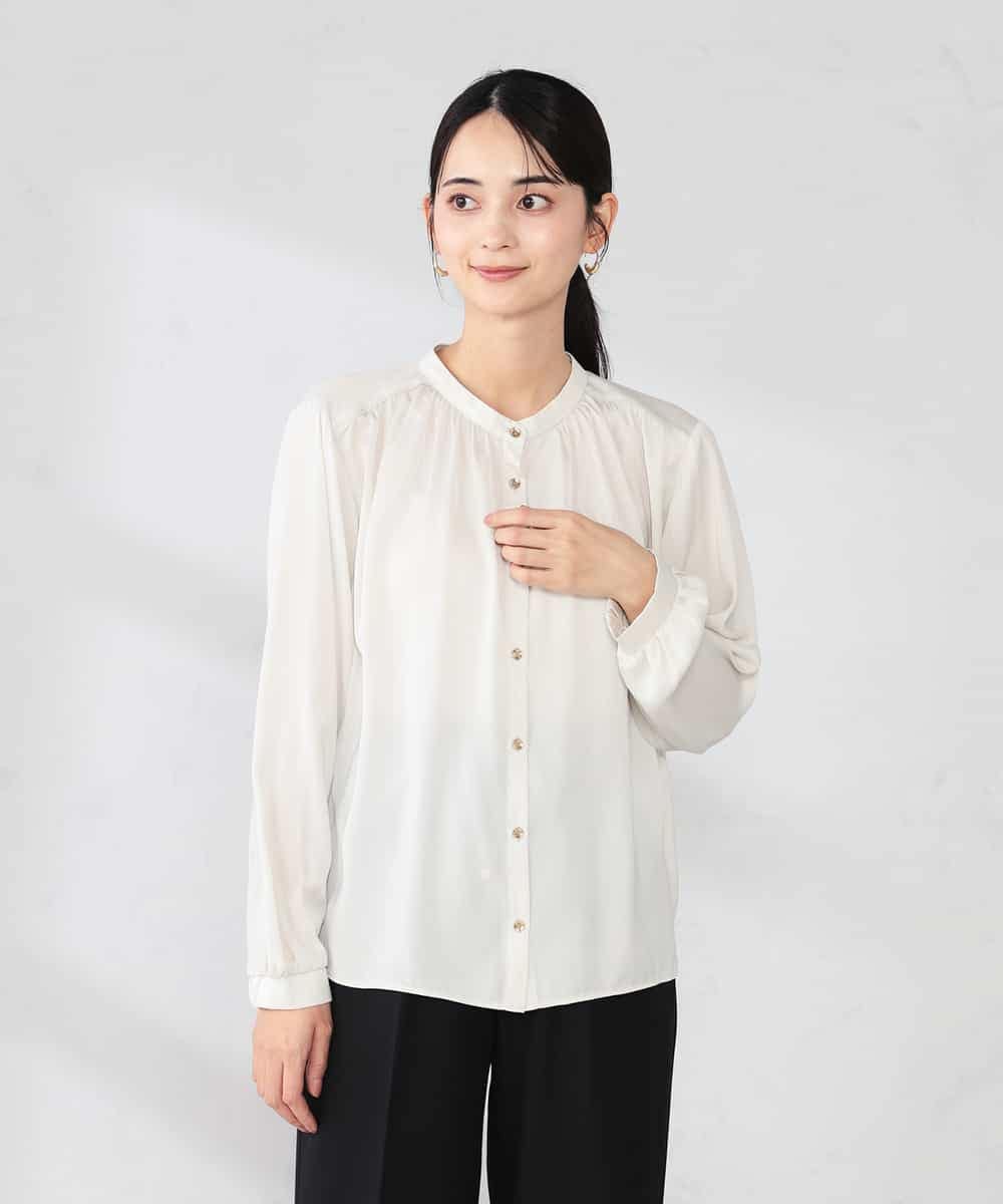 K2BFD04044 a.v.v(アー・ヴェ・ヴェ) 【洗える】サテンギャザーブラウス ホワイト