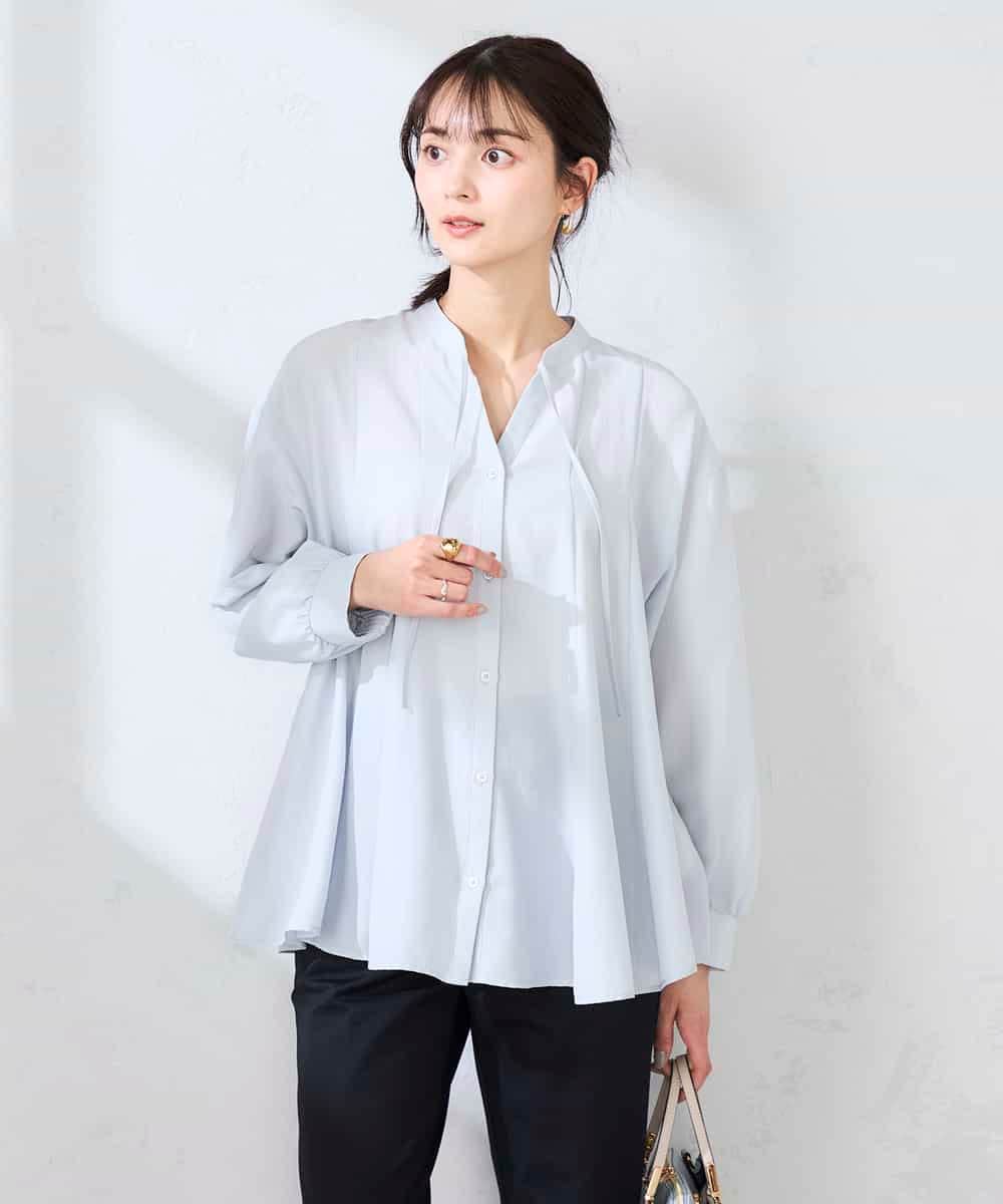 K2BFD23059 a.v.v(アー・ヴェ・ヴェ) エアリーフレアブラウス ライトブルー