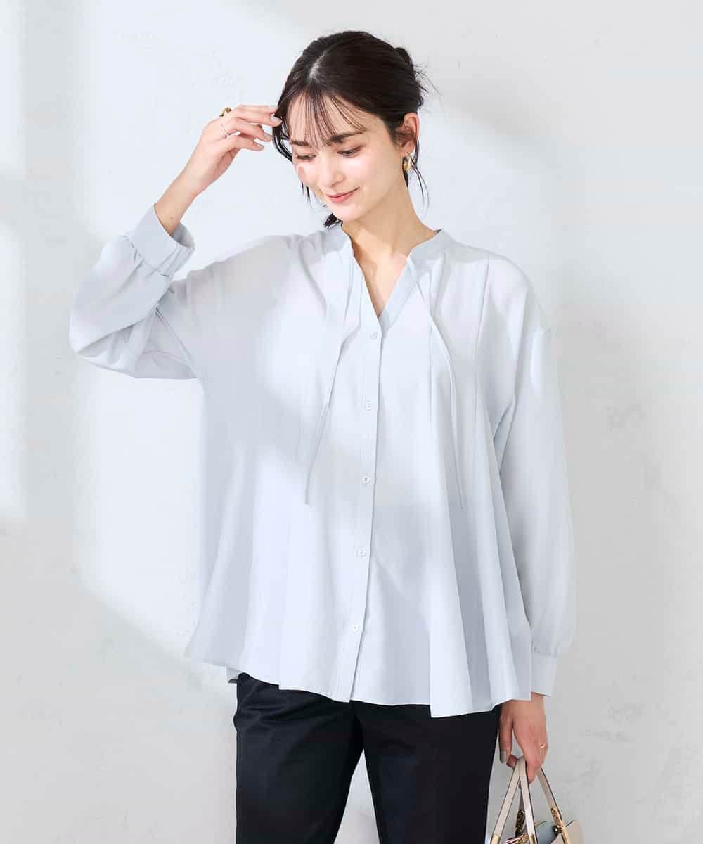 K2BFD23059 a.v.v(アー・ヴェ・ヴェ) エアリーフレアブラウス ライトブルー