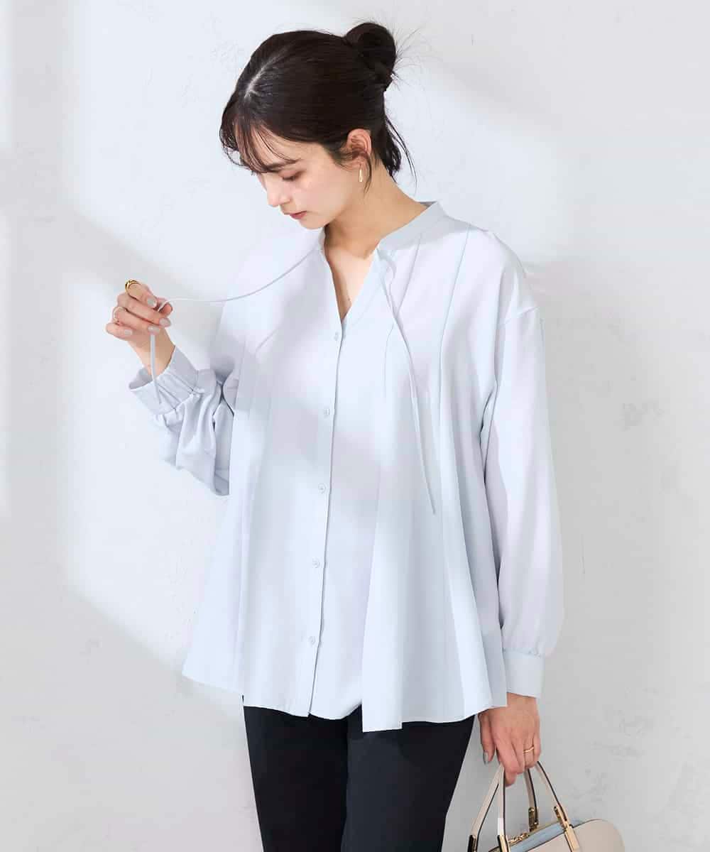 K2BFD23059 a.v.v(アー・ヴェ・ヴェ) エアリーフレアブラウス ライトブルー