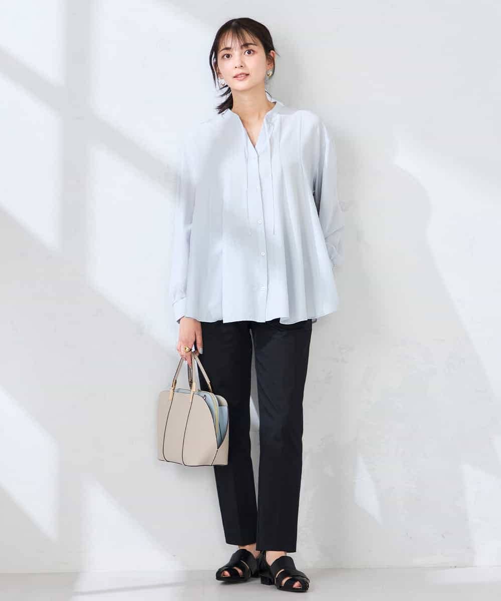 K2BFD23059 a.v.v(アー・ヴェ・ヴェ) エアリーフレアブラウス ライトブルー