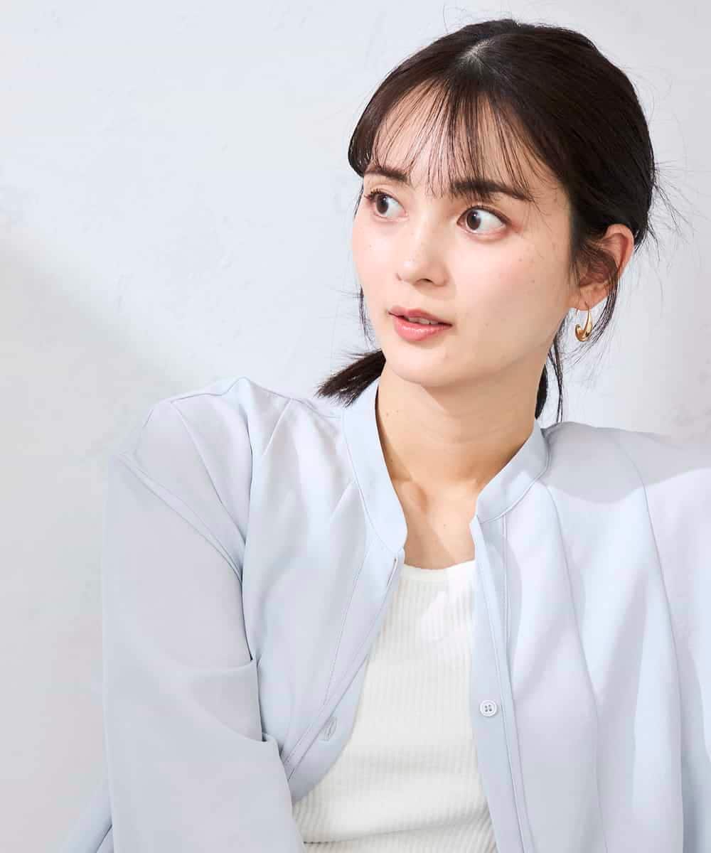 K2BFD23059 a.v.v(アー・ヴェ・ヴェ) エアリーフレアブラウス ライトブルー