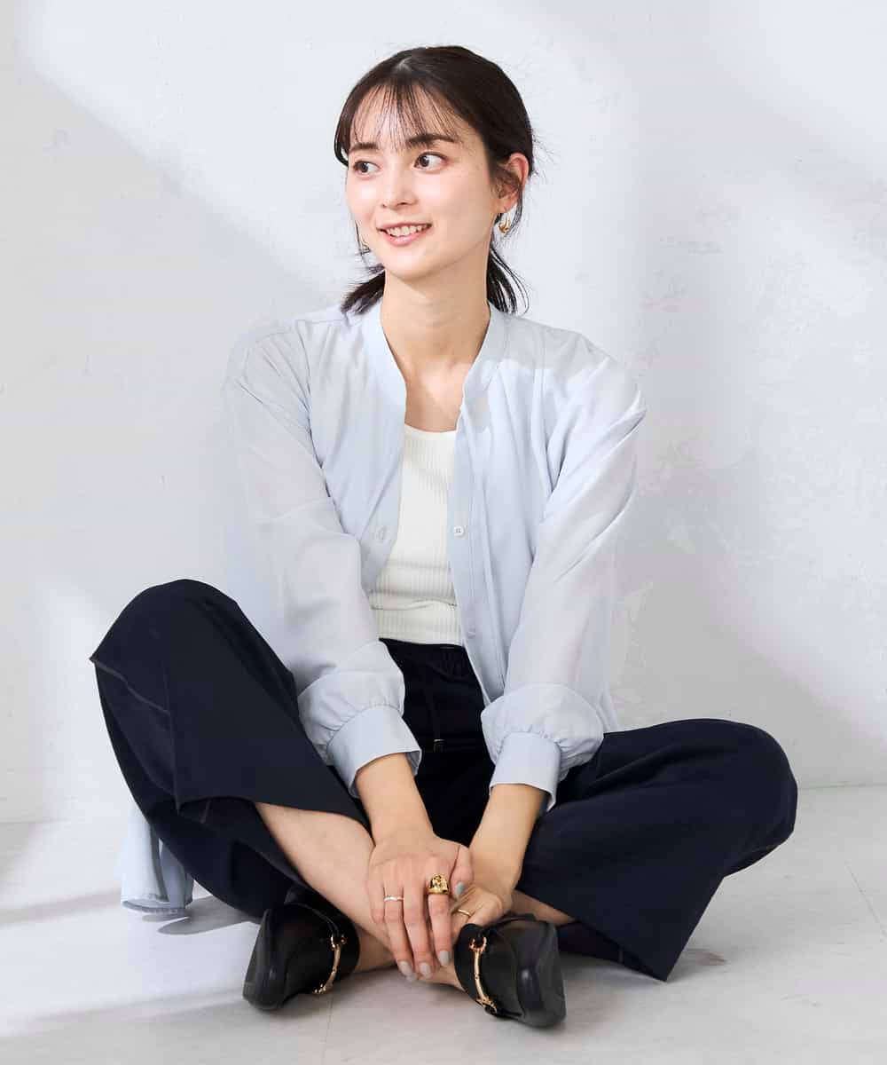 K2BFD23059 a.v.v(アー・ヴェ・ヴェ) エアリーフレアブラウス ライトブルー