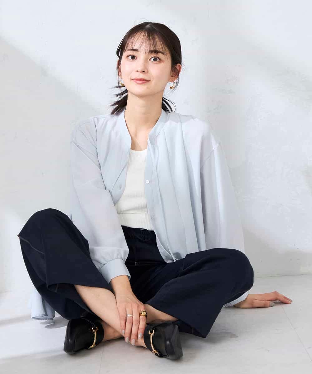 K2BFD23059 a.v.v(アー・ヴェ・ヴェ) エアリーフレアブラウス ライトブルー