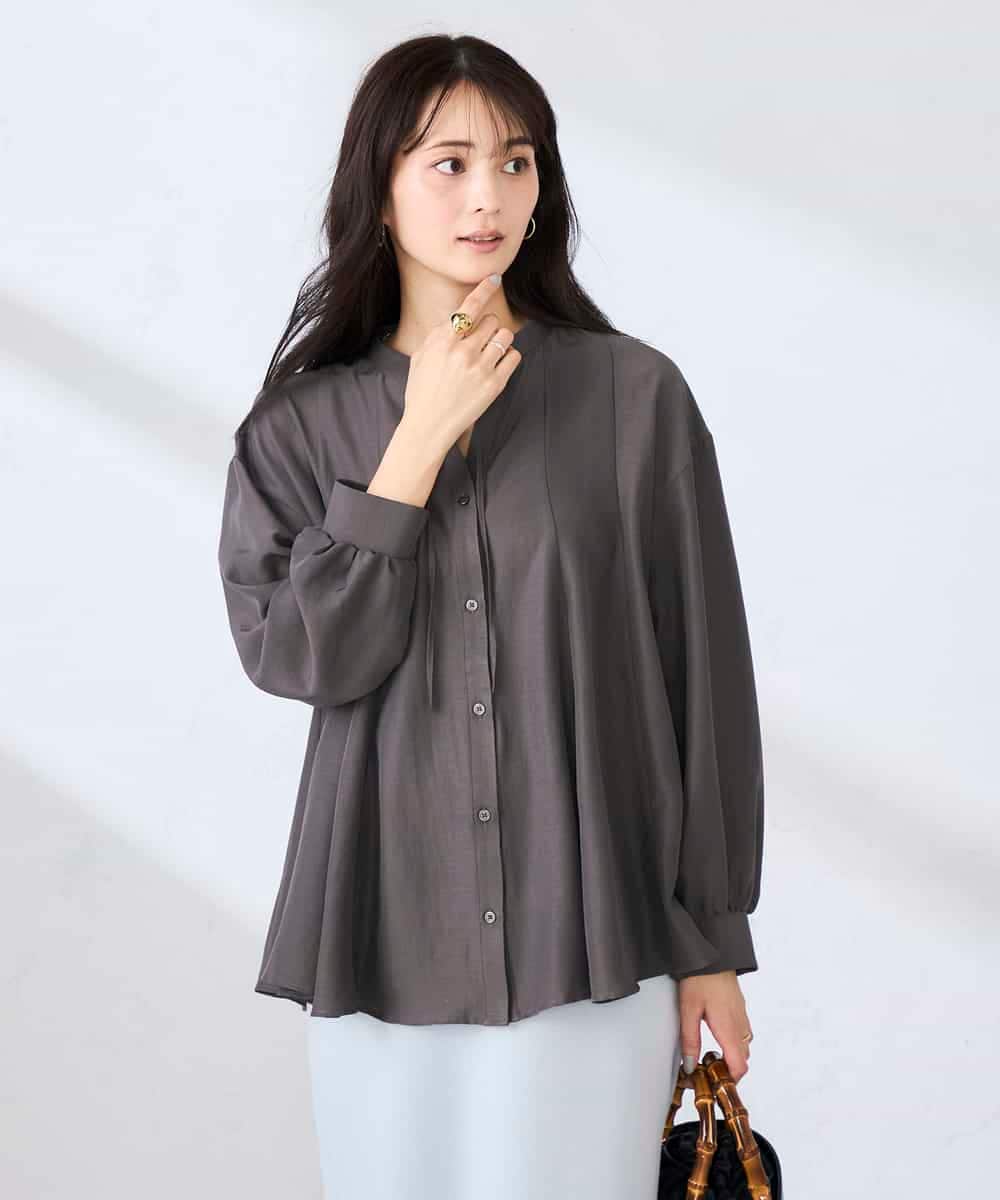 K2BFD23059 a.v.v(アー・ヴェ・ヴェ) エアリーフレアブラウス ライトブルー