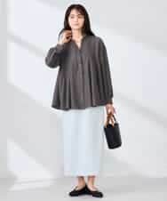 K2BFD23059 a.v.v(アー・ヴェ・ヴェ) エアリーフレアブラウス ライトブルー