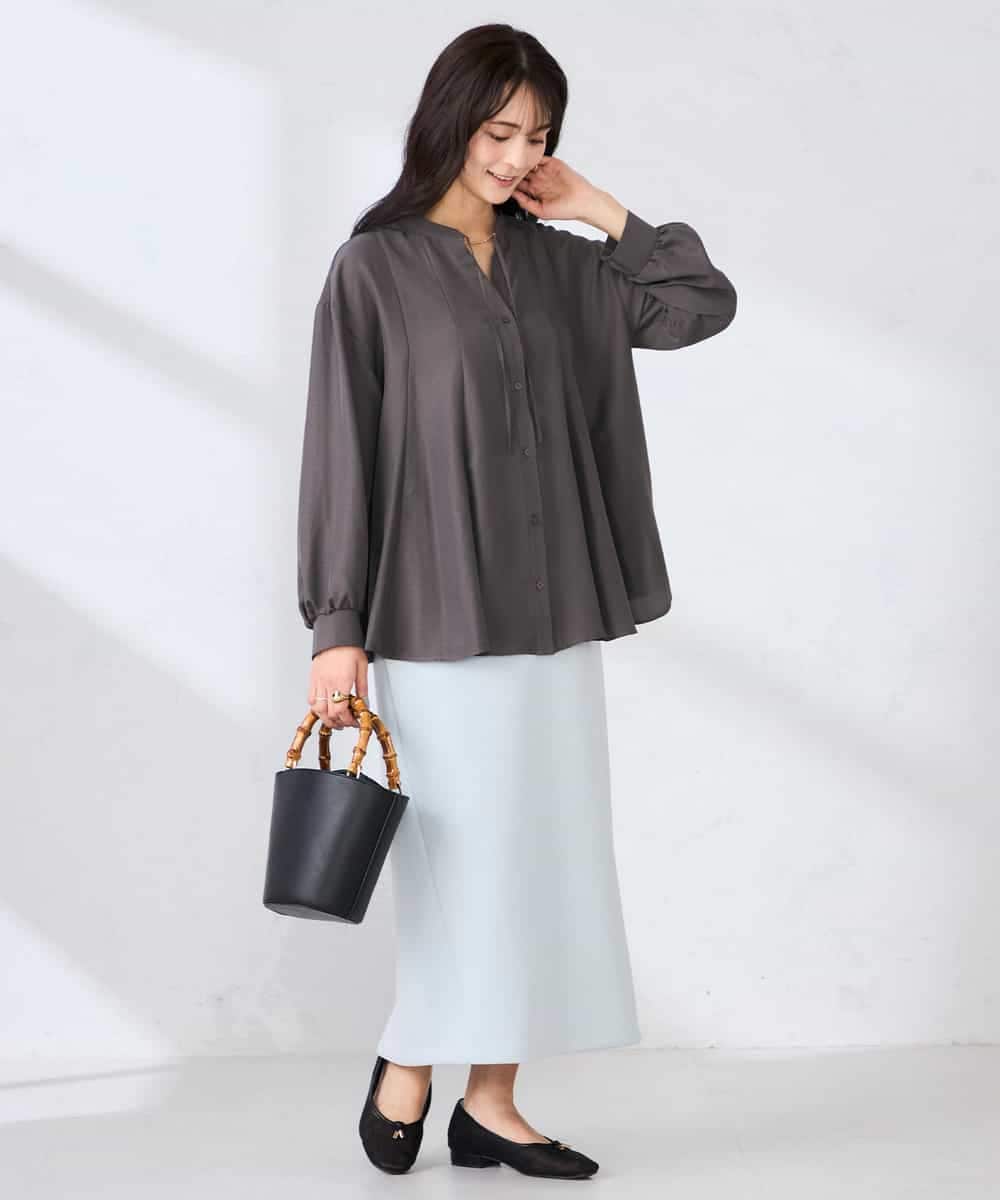 K2BFD23059 a.v.v(アー・ヴェ・ヴェ) エアリーフレアブラウス ライトブルー