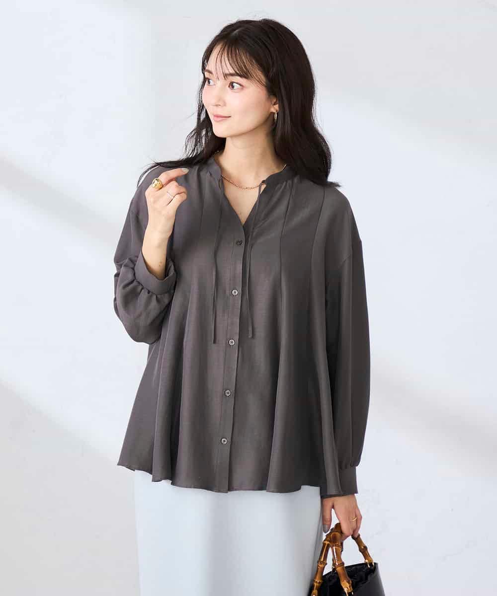 K2BFD23059 a.v.v(アー・ヴェ・ヴェ) エアリーフレアブラウス ダークグレー