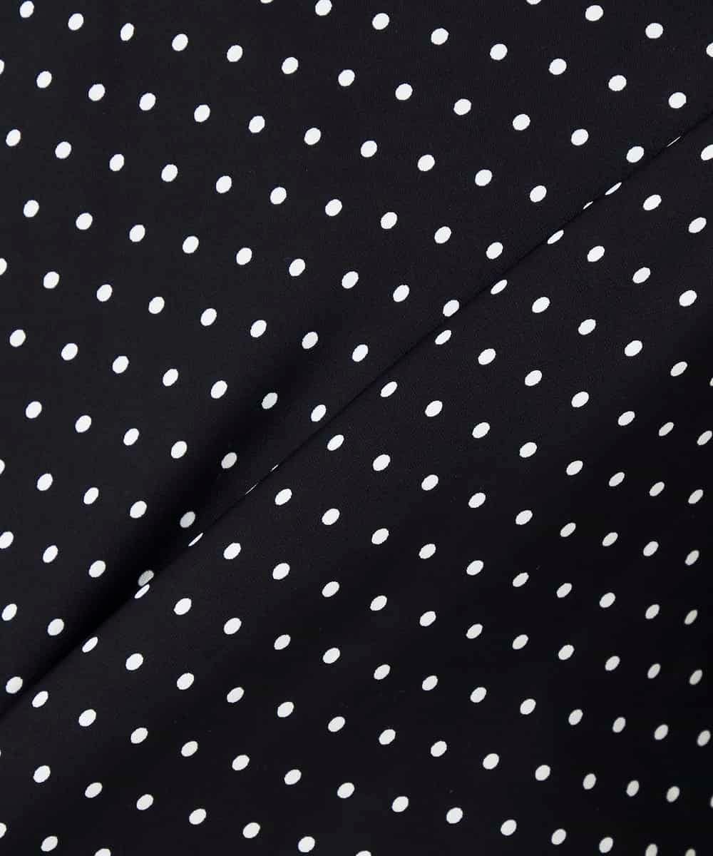 K2BFD25049 a.v.v(アー・ヴェ・ヴェ) フリルVネックドット柄ブラウス ホワイト