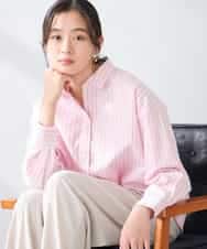 K2BFD28049 a.v.v(アー・ヴェ・ヴェ) ストライプ柄クロップドシャツ ピンク