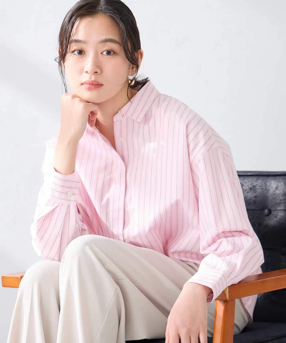 K2BFD28049 a.v.v(アー・ヴェ・ヴェ) ストライプ柄クロップドシャツ ピンク