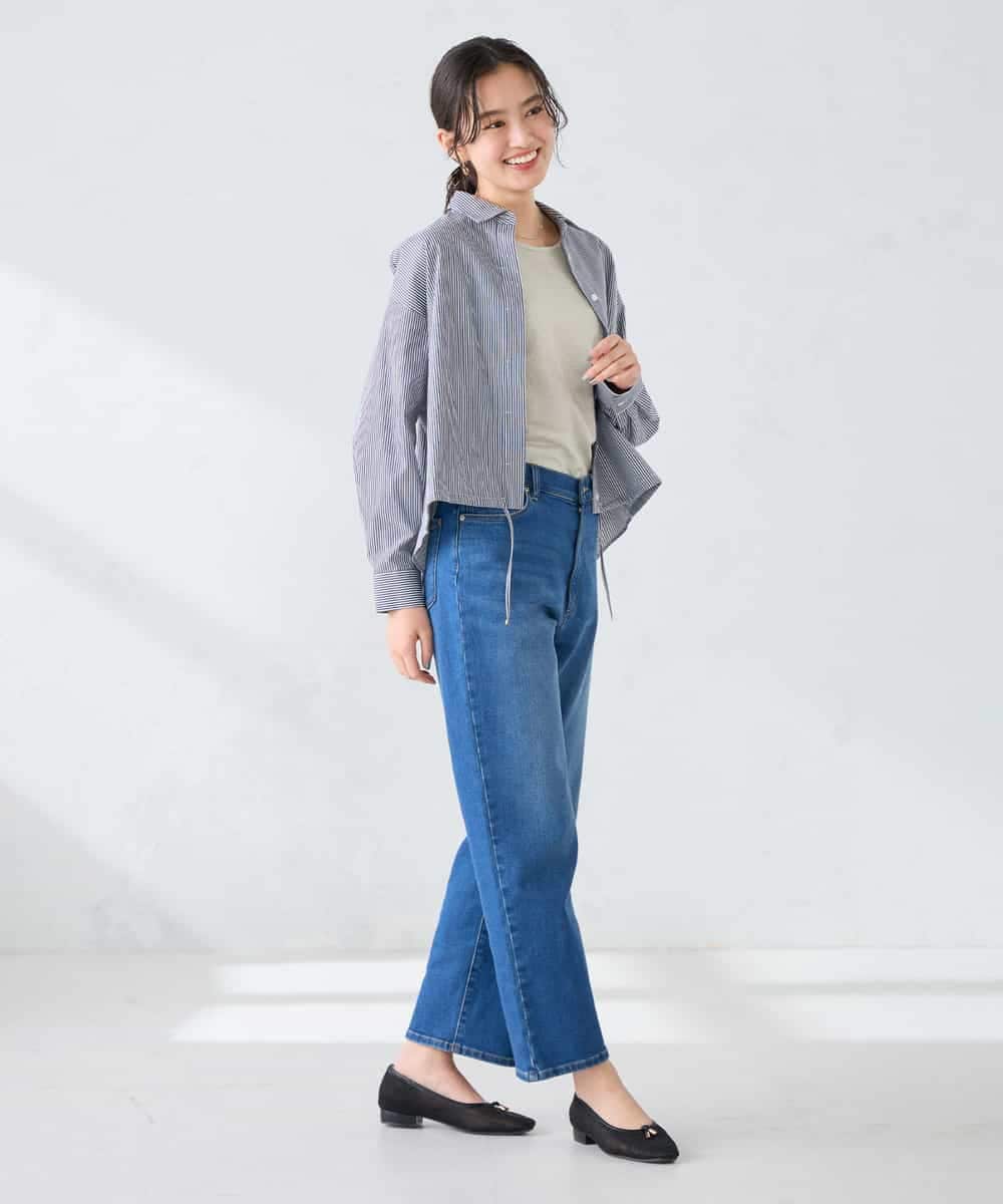 K2BFD28049 a.v.v(アー・ヴェ・ヴェ) ストライプ柄クロップドシャツ ピンク