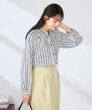 K2BFD34049 a.v.v(アー・ヴェ・ヴェ) フリルネックボウタイブラウス ネイビー