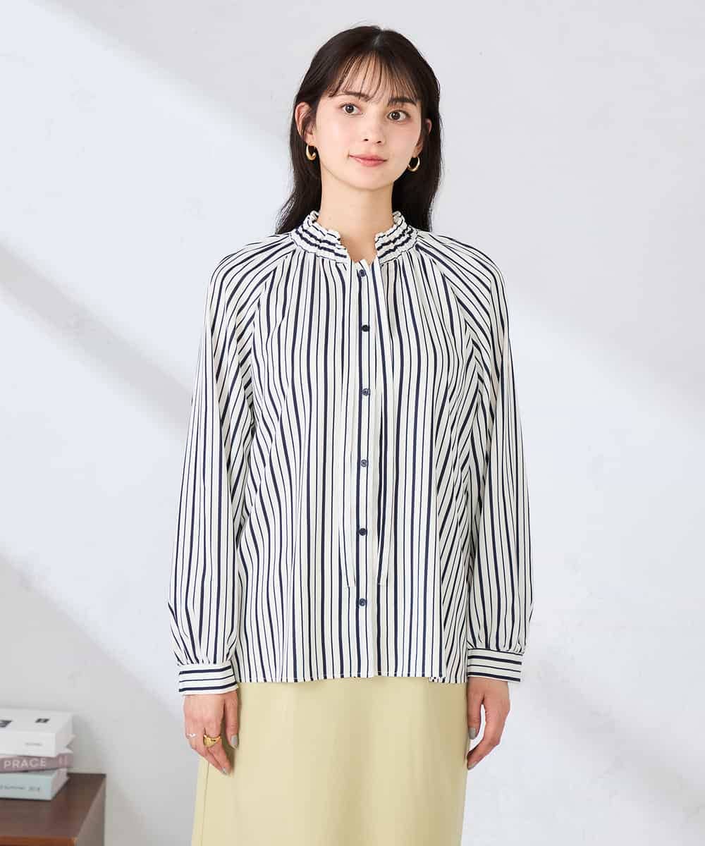 K2BFD34049 a.v.v(アー・ヴェ・ヴェ) フリルネックボウタイブラウス ネイビー