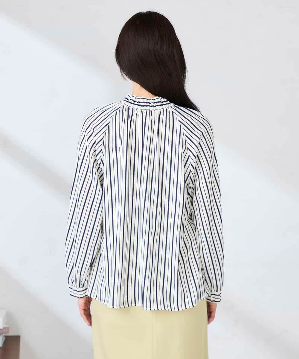 K2BFD34049 a.v.v(アー・ヴェ・ヴェ) フリルネックボウタイブラウス ネイビー