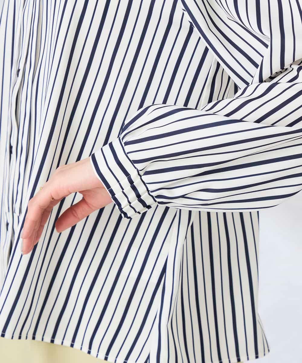 K2BFD34049 a.v.v(アー・ヴェ・ヴェ) フリルネックボウタイブラウス ネイビー