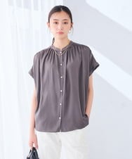 K2BGD05039 a.v.v(アー・ヴェ・ヴェ) 【接触冷感/UVカット】サテンギャザーブラウス【吸水速乾/イージーケア】 ダークグレー