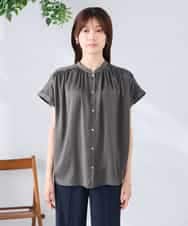 K2BGD05039 a.v.v(アー・ヴェ・ヴェ) 【接触冷感/UVカット】サテンギャザーブラウス【吸水速乾/イージーケア】 ダークグレー